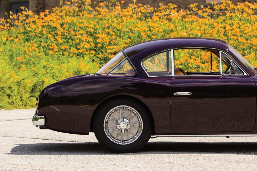Детали экстерьера Talbot-Lago T26 GSL Coupe 1953 года  (фото 28 из 28)